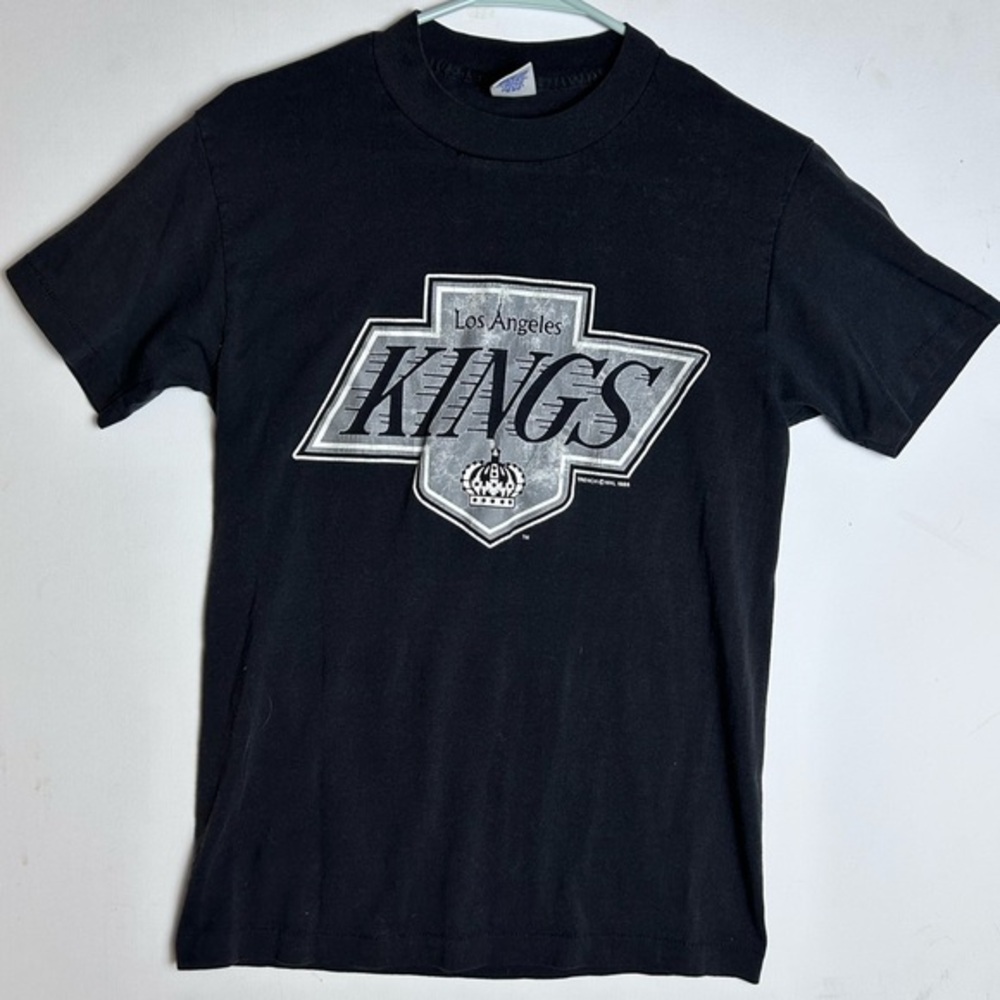 Vintage Los Angeles Kings shirt 1988 distressed